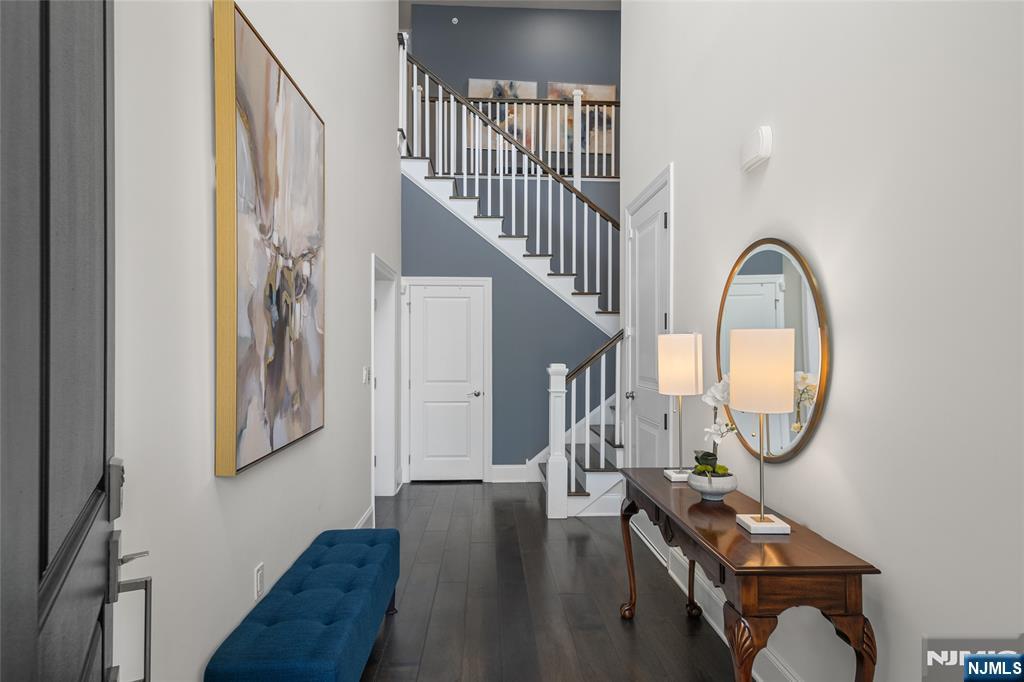 31 N Woodmont Circle 31