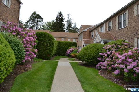 Photo of 346 MAPLE Ave #2, Oradell, NJ 07649 (MLS # 25033065)