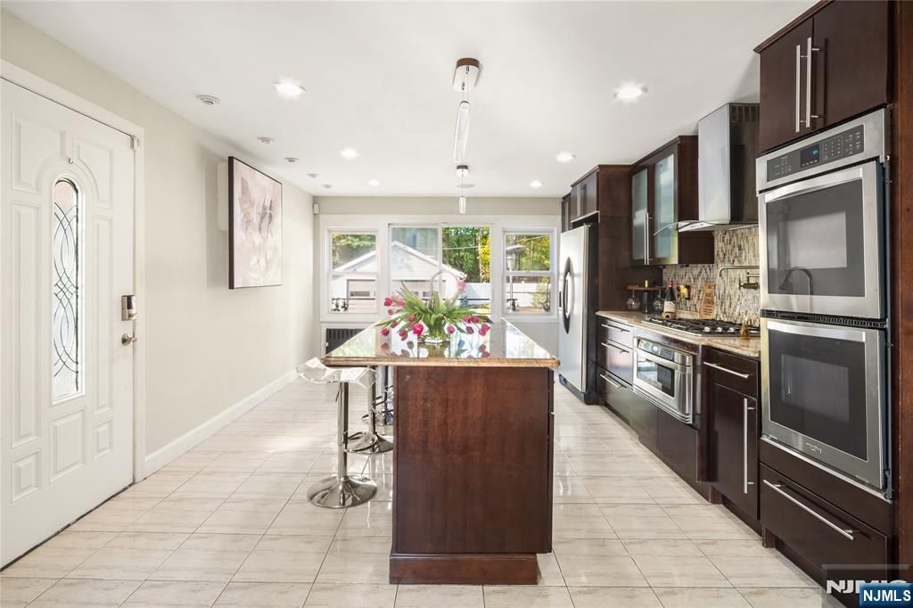 Photo of 43 Boyden Avenue, Maplewood, NJ 07040 (MLS # 25039399)