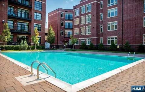 Photo of 3325 Riverview AVE #325, Englewood, NJ 07631 (MLS # 26020745)