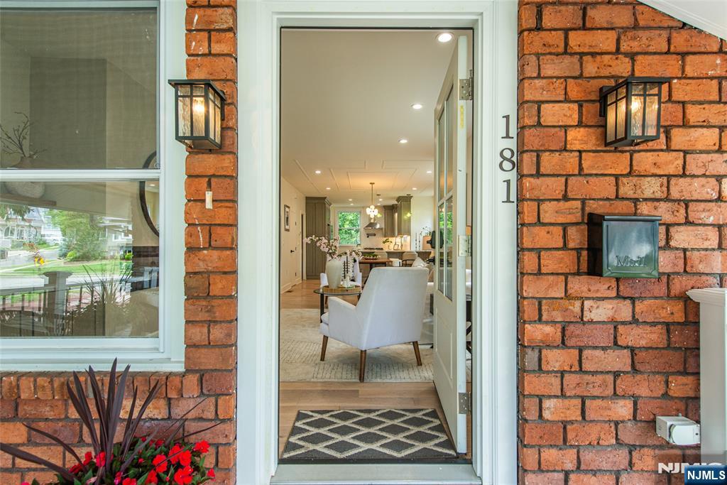 181 Valley Road