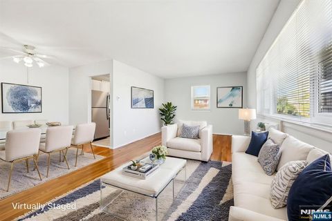 Photo of 3802 Dobrin Ct #3802B, Fair Lawn, NJ 07410 (MLS # 26019967)