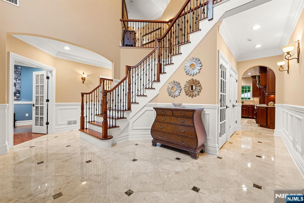 7 Newton Place