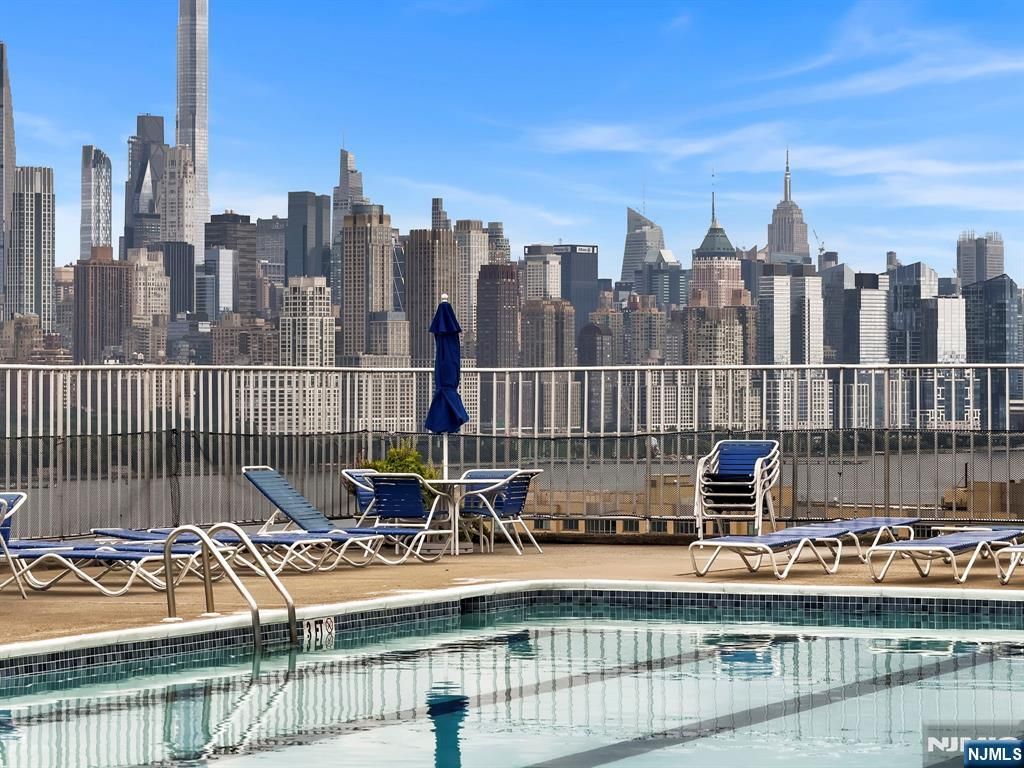 Photo of 8450 Boulevard E #4F, North Bergen, NJ 07047 (MLS # 25029207)