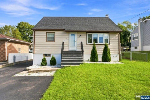 Photo of 13 Kovach Street, Franklin, NJ 07416 (MLS # 26034442)