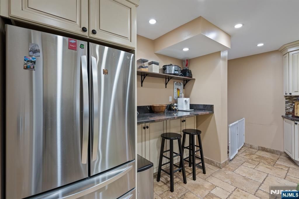 Photo of 74 Kipp Avenue, Hasbrouck Heights, NJ 07604 (MLS # 26002836)