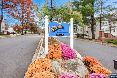 Photo of 830 Juniper Way #830, Mahwah, NJ 07430 (MLS # 25039310)