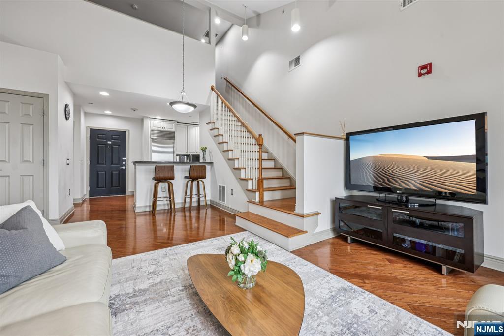 7400 River Road 409