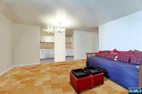 6040 Boulevard East 29N West New York NJ 07093