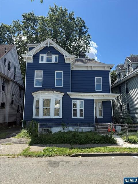 Photo of 15 Winthrop Terrace, East Orange, NJ 07018 (MLS # 25036502)