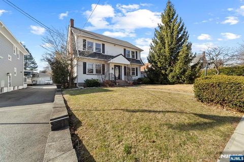 124 Hudson Avenue, Ridgefield Park, NJ 07660 - MLS#: 25008074