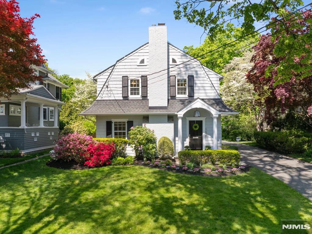 138 Melrose Place