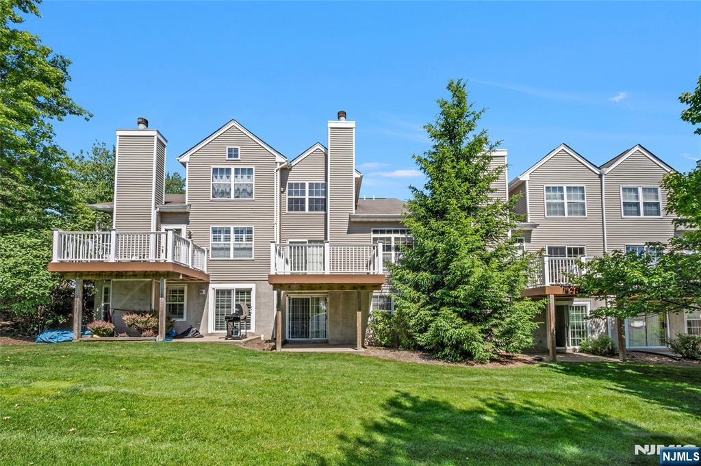 4 Woodmont Drive