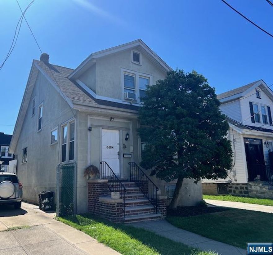 Charming classic side hall Colonial located in the highly desirable Racetrack section. This well-maintained 3-bedroom, 1.5-bath home features a brand new full bathroom and an updated eat-in kitchen with modern finishes. The traditional layout offers a welcoming foyer, spacious living room, formal dining room, and generous-sized bedrooms. Enjoy a perfect blend of timeless character and thoughtful updates throughout. Located in a sought-after neighborhood known for its community charm and convenient access to schools, parks, and transportation. Donâ€™t miss this opportunity!