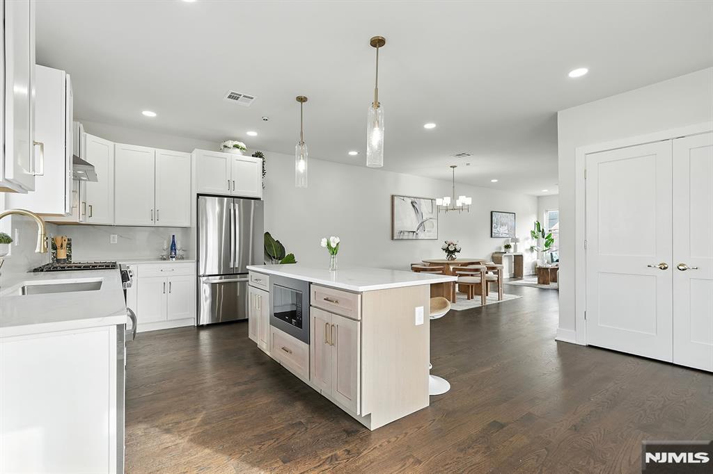 184 Canterbury Avenue