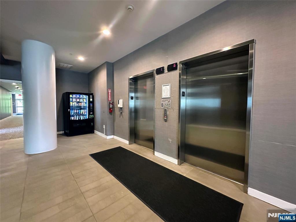 600 12th Street 807