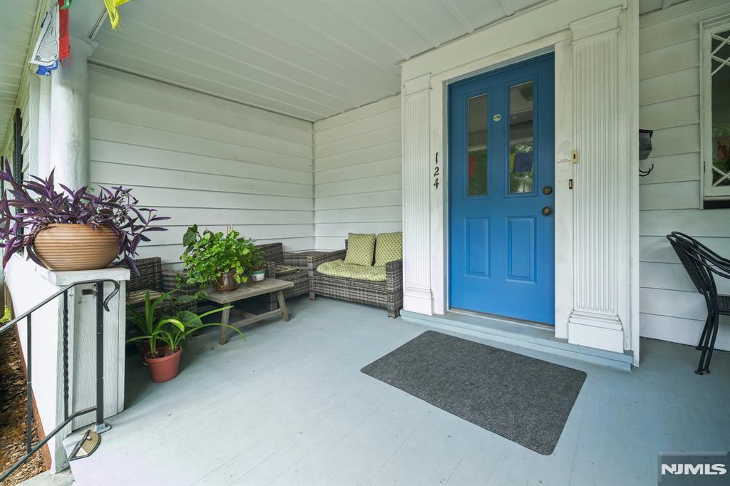124 Midland Avenue