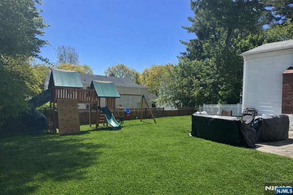 917 E Lawn Drive