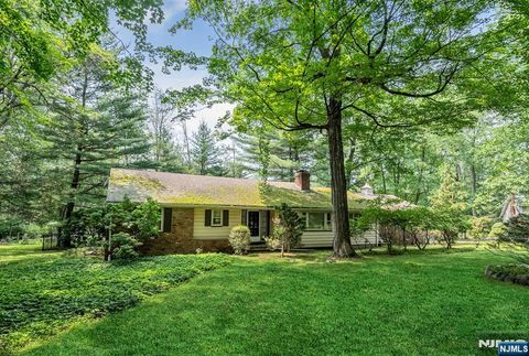 135 Dimmig Road Upper Saddle River NJ 07458