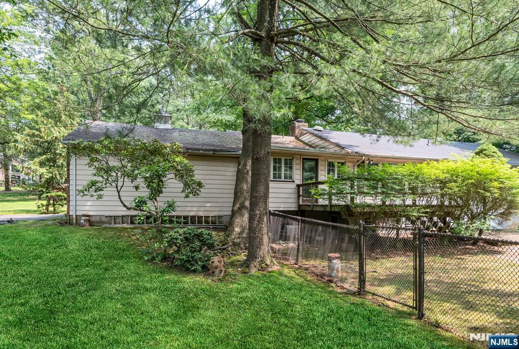 135 Dimmig Road