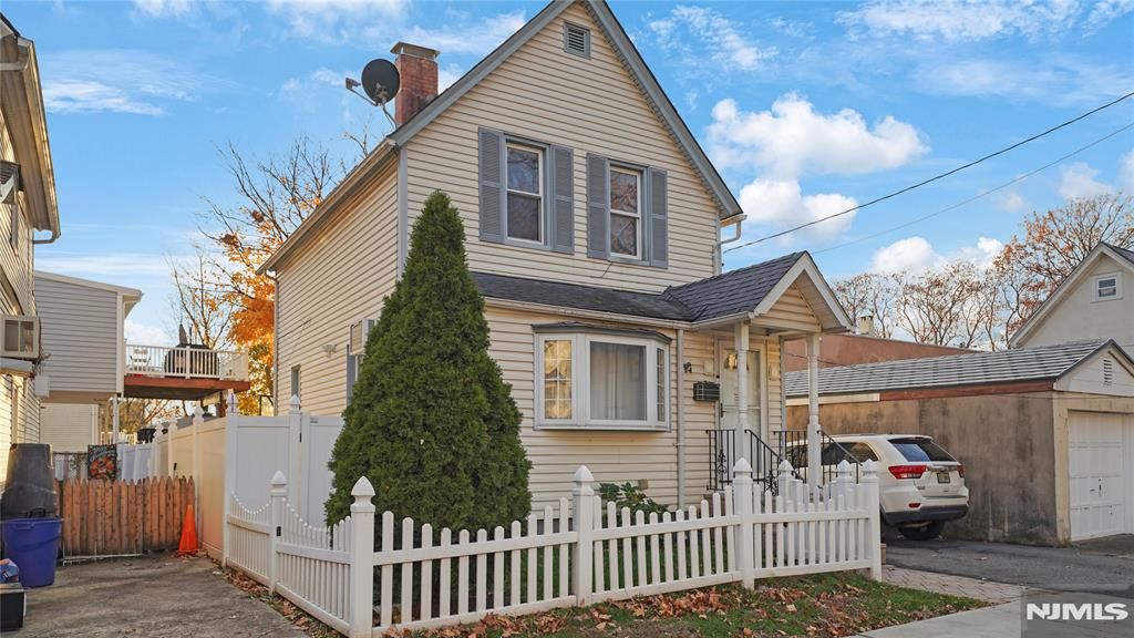 Photo of 25 College Place, Ridgefield Park, NJ 07660 (MLS # 25041167)