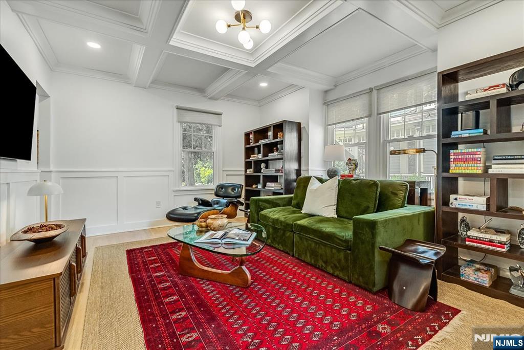 27 Montclair Avenue