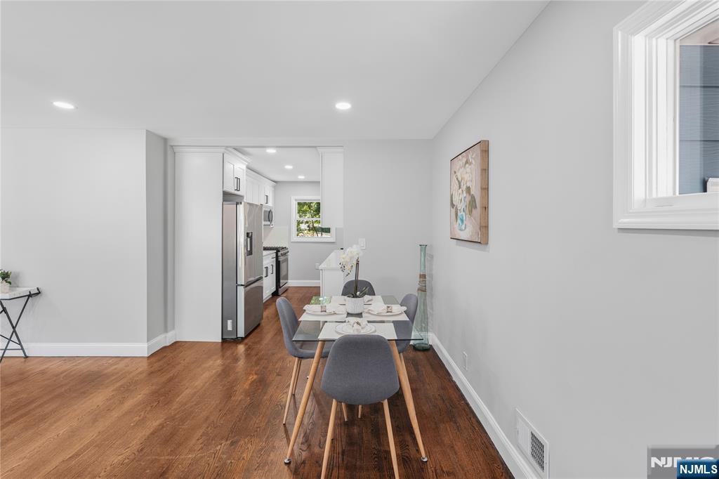 16-37 Eberlin Drive