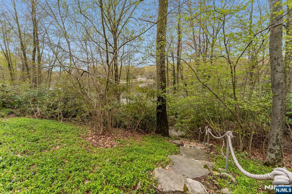 351 Lakeshore Drive