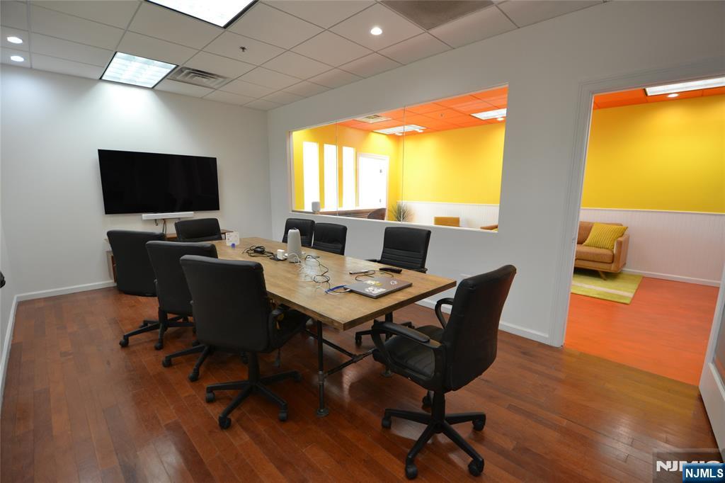 725 Grand Avenue 304