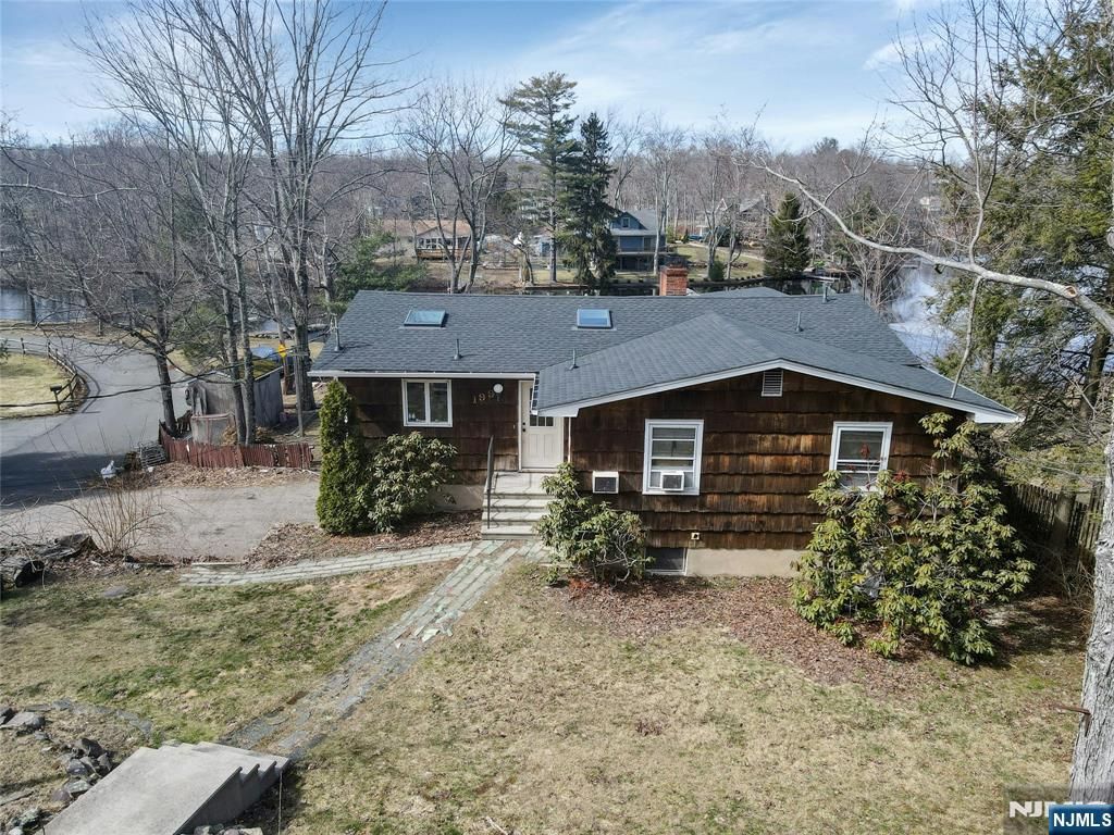 Photo of 199 Lake Shore Drive, West Milford, NJ 07421 (MLS # 26011964)