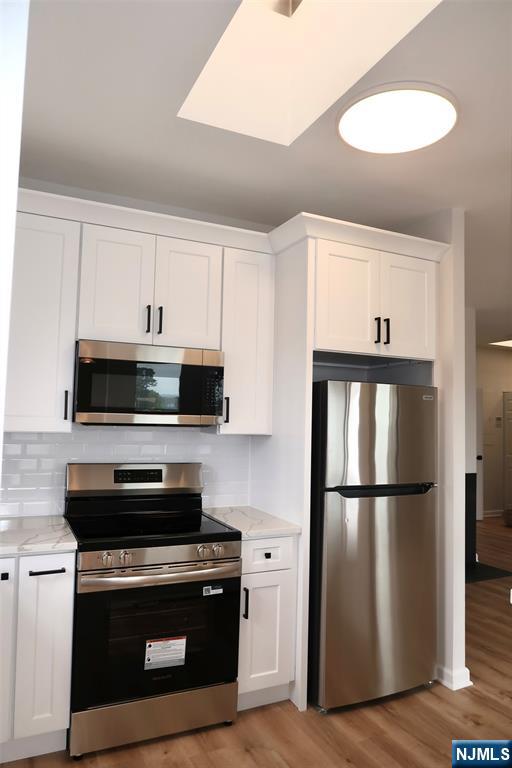584 Anderson Avenue C005C