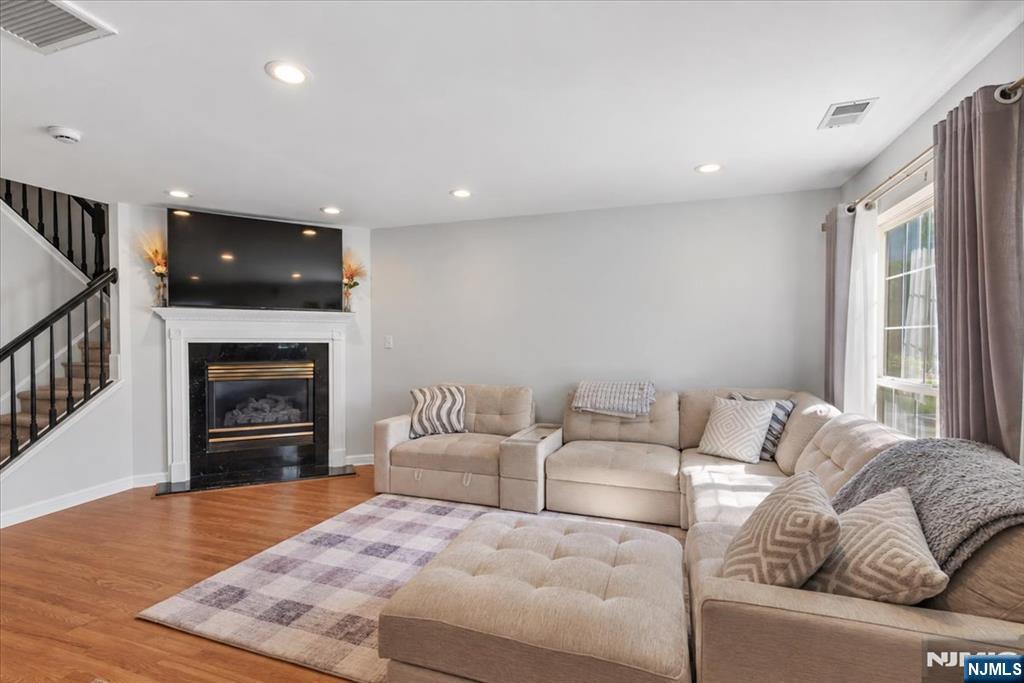 1066 Chedworth Circle