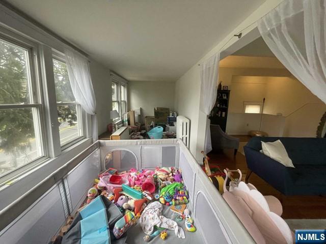 823 Anderson Avenue Fl 2