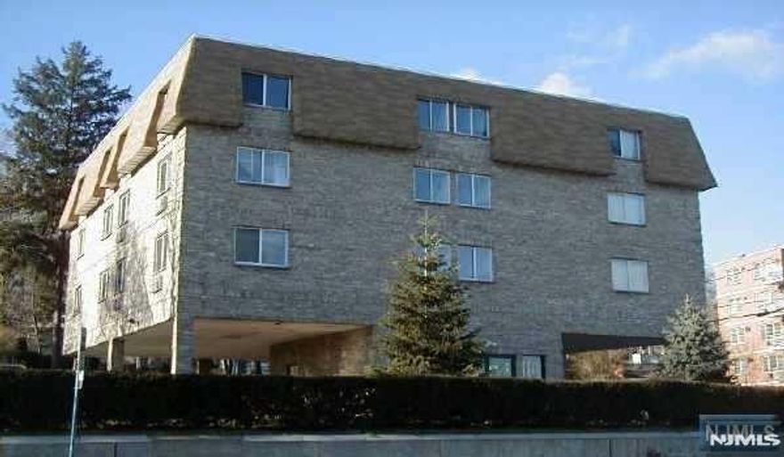 Welcome to the beautiful Apt 2D, 2nd Floor, completely renovated. A modernized rental in Hackensack. Mid-rise building with elevator in very good location in Hackensack. just blocks from Hackensack Hospital, major highways, schools and transportation to NYC. This 1 Bedroom, 1 Full Bath has been fully updated with contemporary elements all around. The open kitchen offers new modern cabinets, stainless steel appliances including dishwasher. The flooring in the Living/dinning have been refinished with a freestanding vanity. Closets throughout the unit for easy storage. 1 assigned parking included. Elevator available. No pets allowed. Fully renovated.