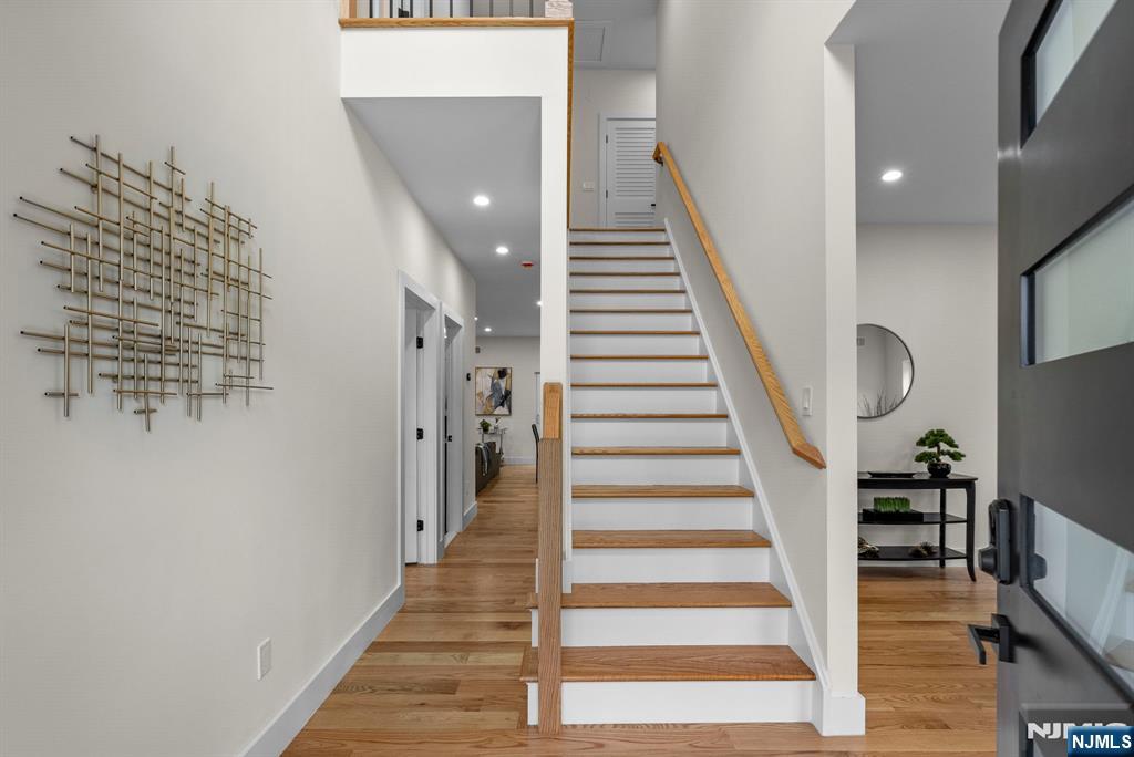 5 Mandeville Avenue
