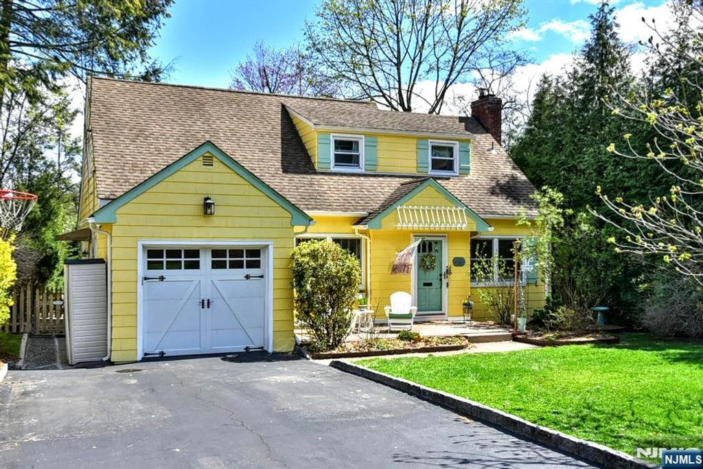 Photo of 411 Prospect Street, Ridgewood Village, NJ 07450 (MLS # 26011223)