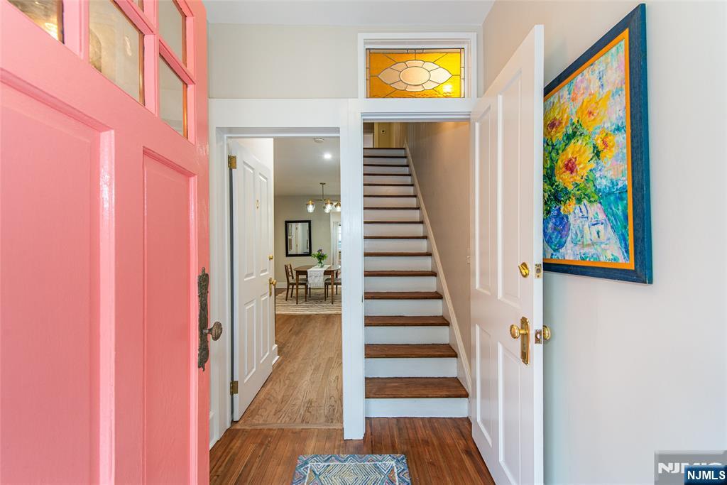 446 Valley Road