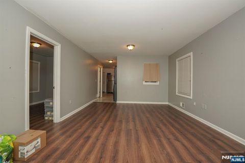 MLS: 25005409
