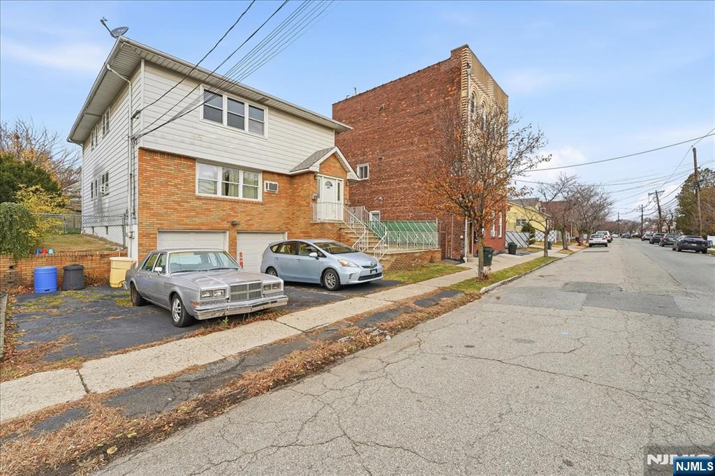 203 Westervelt Place