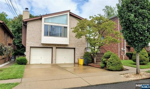 33 W Harwood Terrace Palisades Park NJ 07650