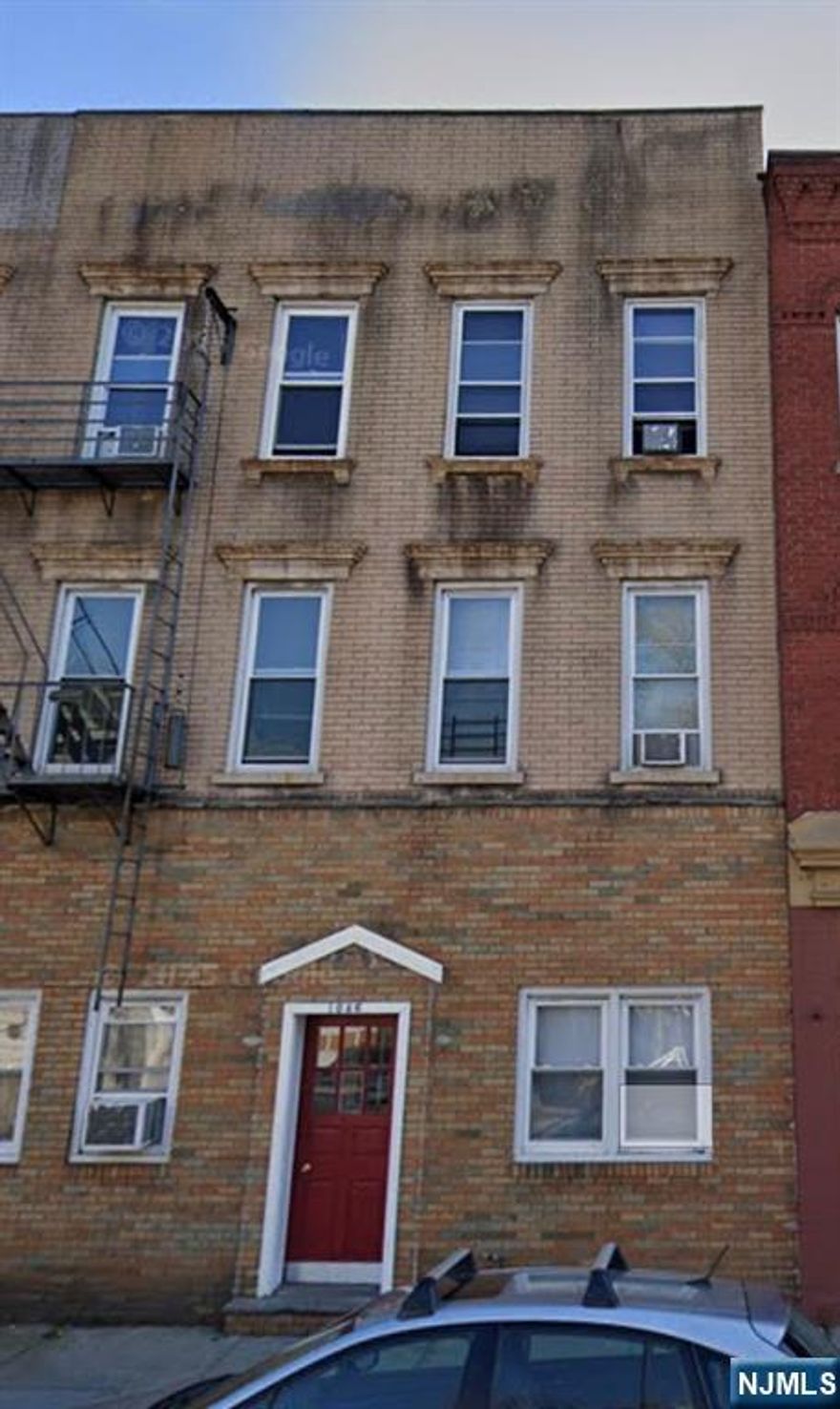 FANTASTIC OPPORTUNITY to own a 6 unit rental building! Located just a half a mile from the train. All units are rented and tenants are happy to stay. Building offers three 2BR units and three 1BR units. Coin laundry in the basement. Each unit has separate electric and heat paid by the tenants. Landlord provides hot water. Brand new hot water heater just installed. Current cap rate is 6.57%.