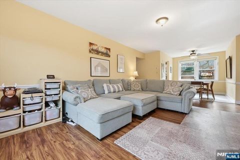 Photo of 349 Bloomfield Avenue #117, Verona, NJ 07044 (MLS # 25042365)