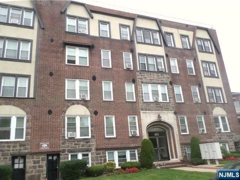 Photo of 411 Highland AVE #C3, Palisades Park, NJ 07650 (MLS # 26035946)