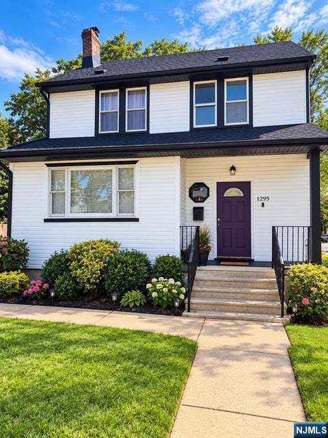 Photo of 1295 Teaneck Rd, Teaneck, NJ 07666 (MLS # 26036660)