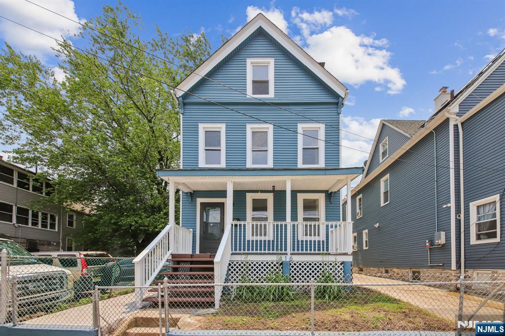 Property for Sale at 416 Lakeside Avenue, Orange, New Jersey - Bedrooms: 6 
Bathrooms: 2 
Rooms: 11  - $499,000
