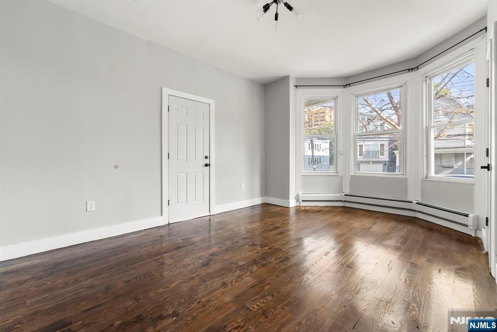 119 Littleton Avenue