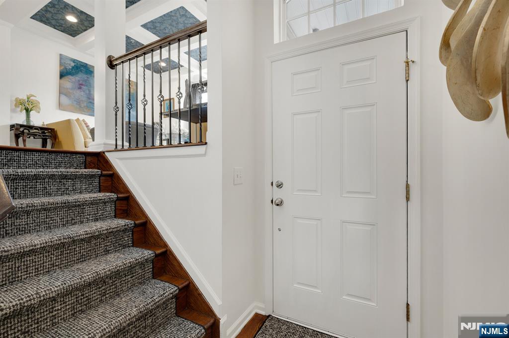 5 Creekside Court