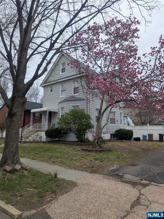Property for Sale at 47 7th Street, Ridgefield Park, New Jersey - Bedrooms: 6 
Bathrooms: 3 
Rooms: 12  - $650,000