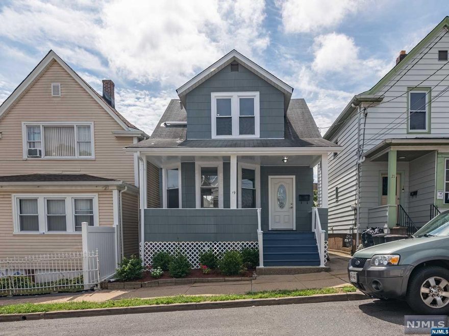 Welcome to this beautifully renovated home, a true gem that embodies modern comfort and convenience. This inviting residence, fully renovated in 2023, boasts two bedrooms and one and a half bathrooms, providing a cozy yet spacious environment for comfortable living. The stylish kitchen features sleek stainless steel appliances, promising a delightful cooking experience. With a finished basement, the possibilities for use are endless - from a home office to an entertainment area, tailor it to suit your lifestyle. Step outside and be greeted by a generous backyard, perfect for hosting gatherings, gardening, or simply unwinding in the fresh air. Imagine summer barbecues and serene mornings in this private outdoor haven. Located mere steps from Randolph Park, outdoor enthusiasts will relish the convenience of a nearby green space. Additionally, the house's location offers easy access to many excellent restaurants and shopping options, all within minutes from your doorstep.