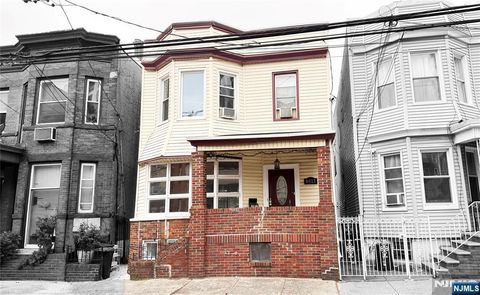 6013 Buchanan Place West New York NJ 07093